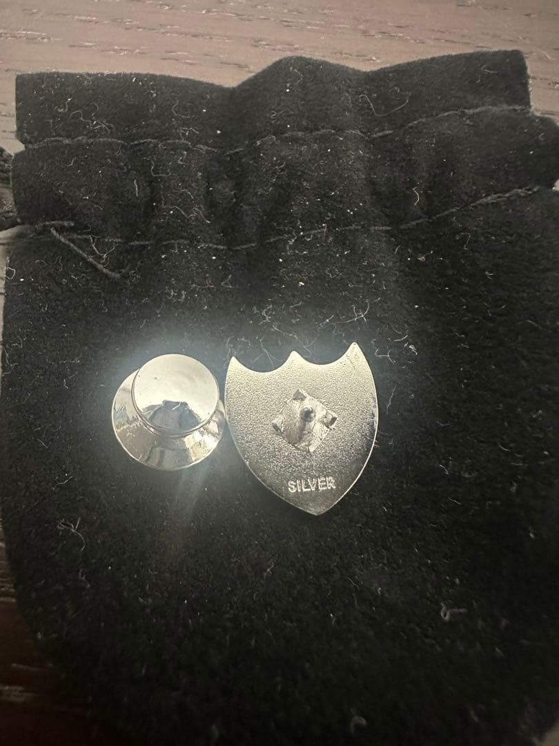 ドンペリニヨン　ピンバッジ