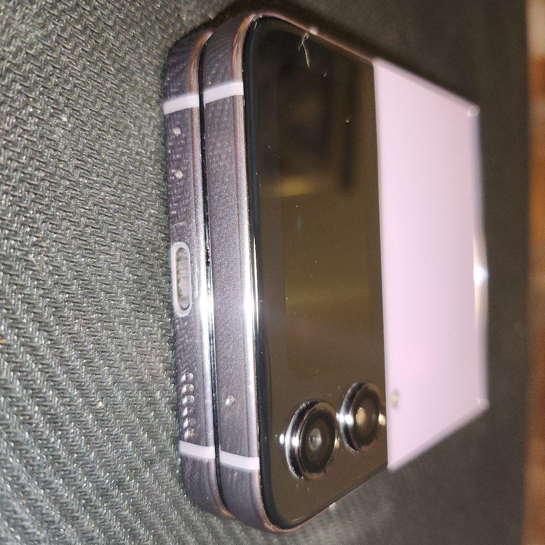 SCG17 Galaxy Z flip4 折りたたみスマートフォン ブラック