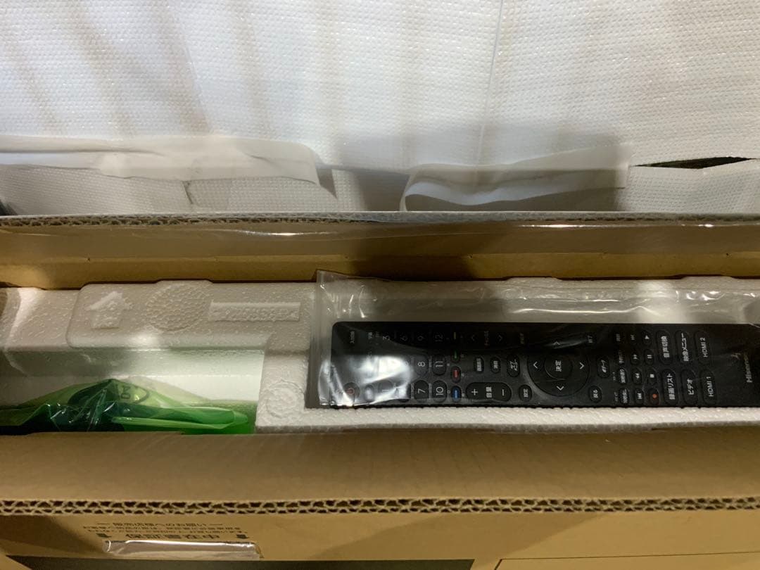 新品未使用箱不良　ハイセンス32v型ハイビジョンLED 液晶テレビ32A30H