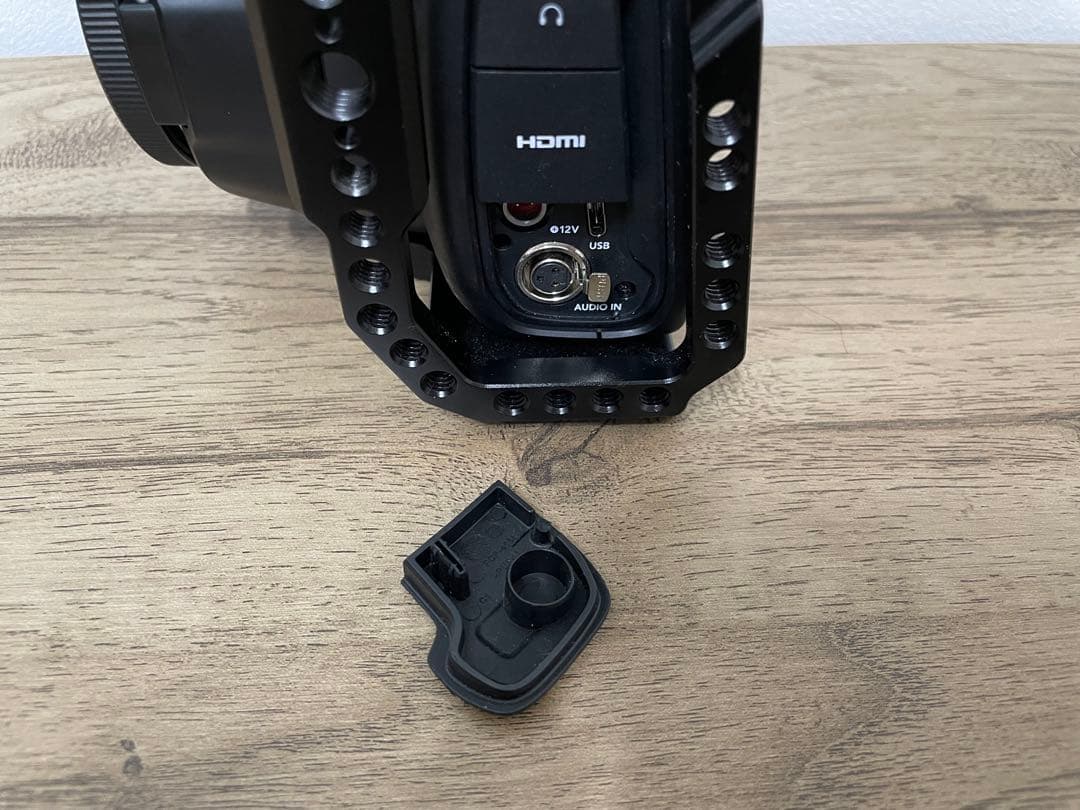 美品Blackmagic Pocket Cinema Camera 6K+ゲージ