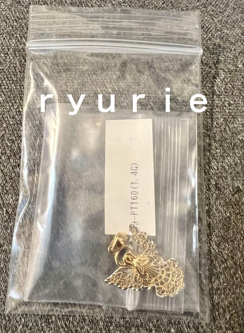 18金レディースペンダントタップ