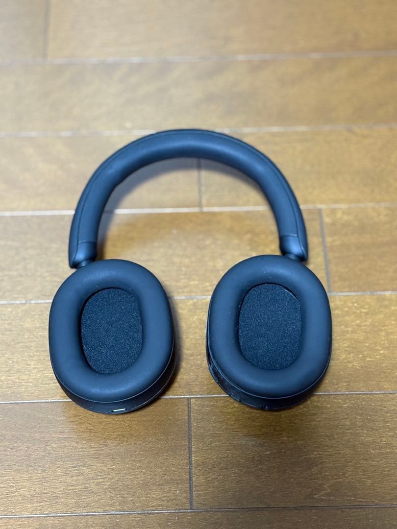 WH-1000XM5　専用ケース付き