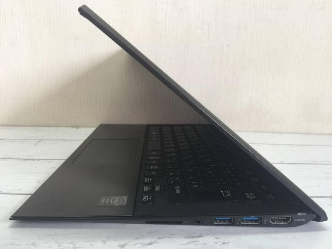 SONY VAIO SVP132 13.3型高解像度 軽量・コンパクトノート