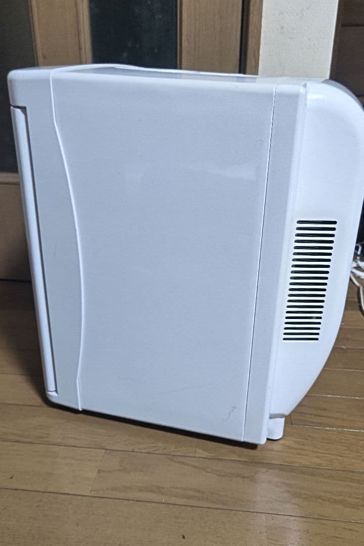 VERSOS 小型 冷温庫 25L VS-404WH ポータブル冷蔵庫