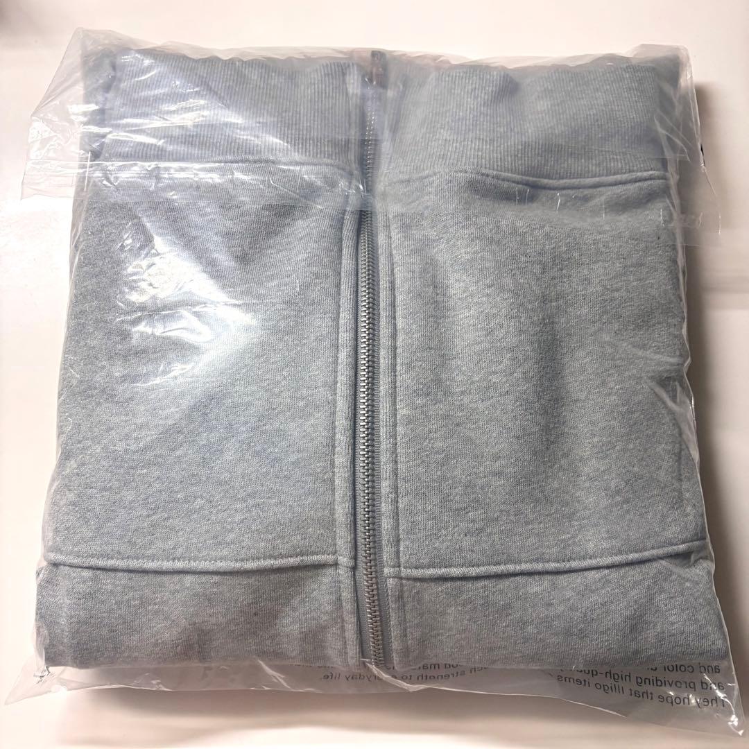 ILLIGO 129 ロゴパッチ フードパーカー ライトグレー ピンク