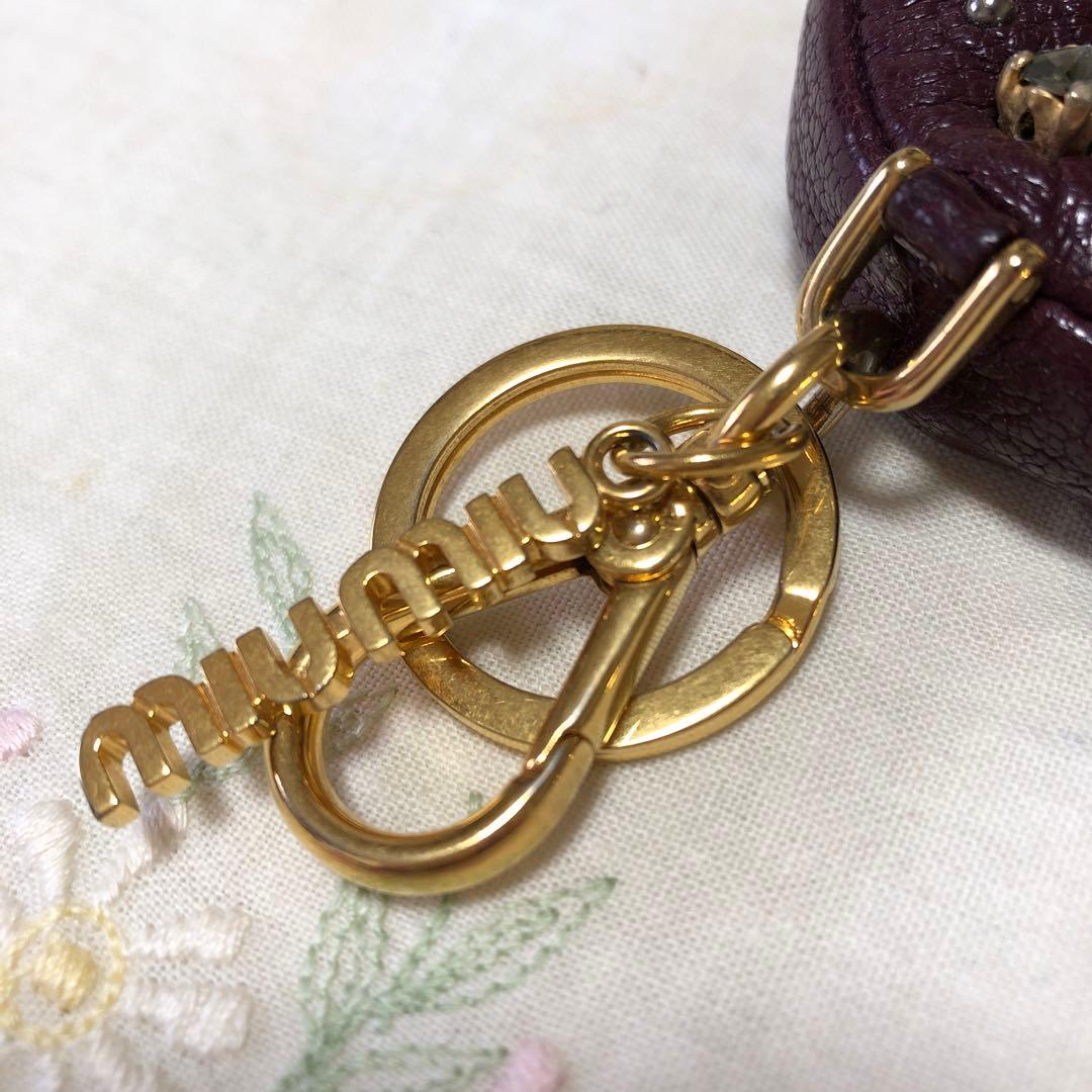 ミュウミュウ スタッズ付きハート型ケース　ビジュー　キーホルダー