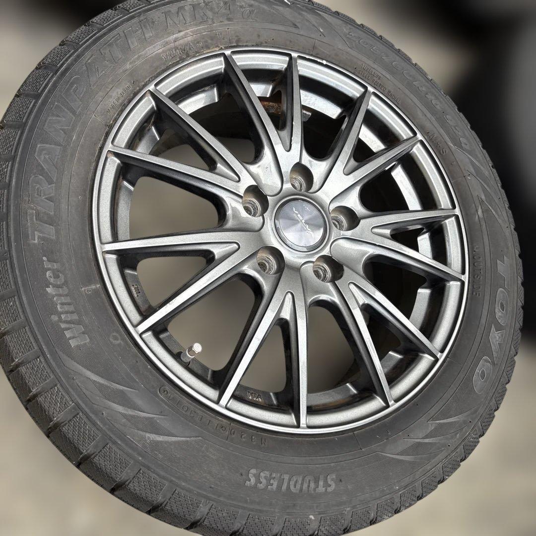 ソ*ク様 スタッドレスタイヤホイール 4本セット