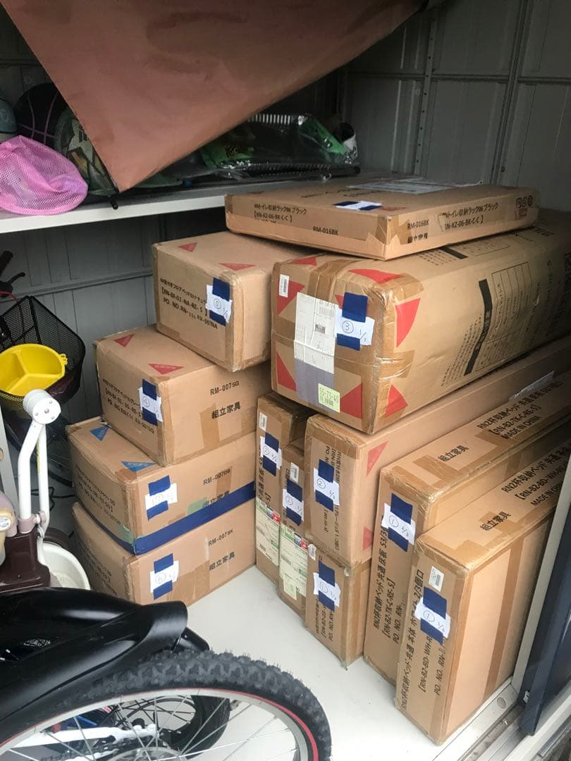 未使用品（新古品）シングル 低床ベッドフレーム グレージュ　コンセント付き