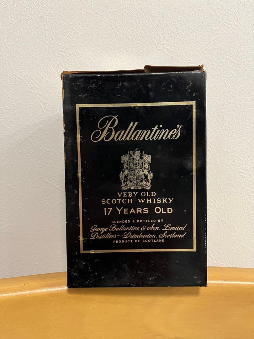 バランタイン 17 Years Old 金色の替え栓付き。レア年代古酒ウィスキー