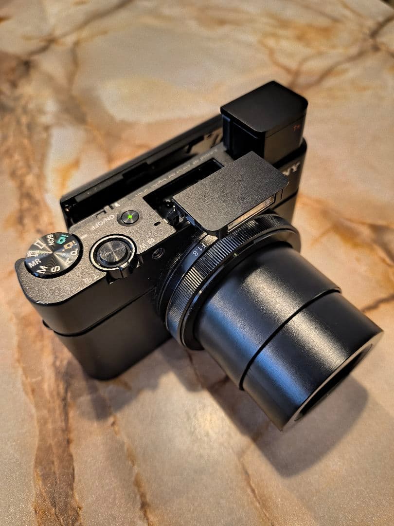 Sony サイバーショット DSC-RX100M3 ※SDカードとケース付き