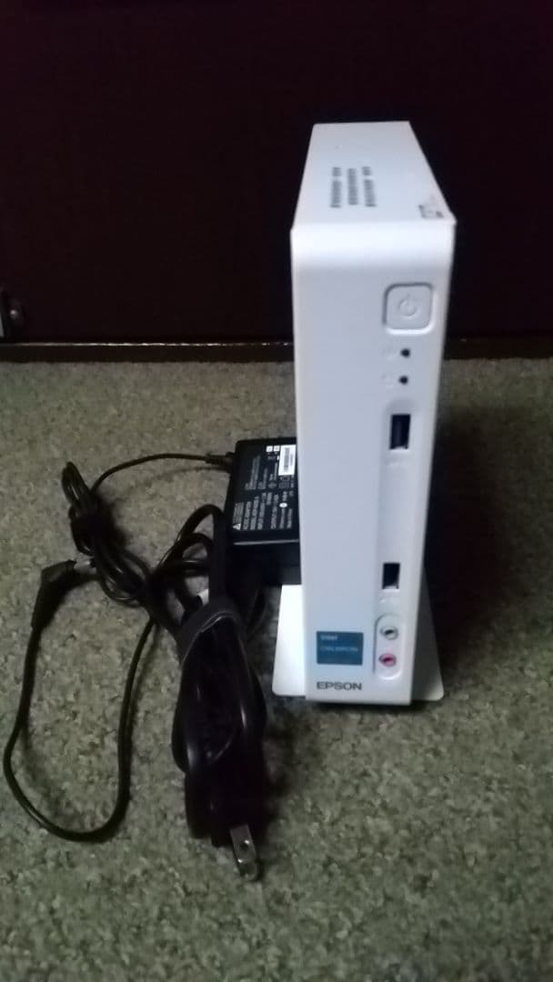 EPSON Endeavor AT20　デスクトップPC