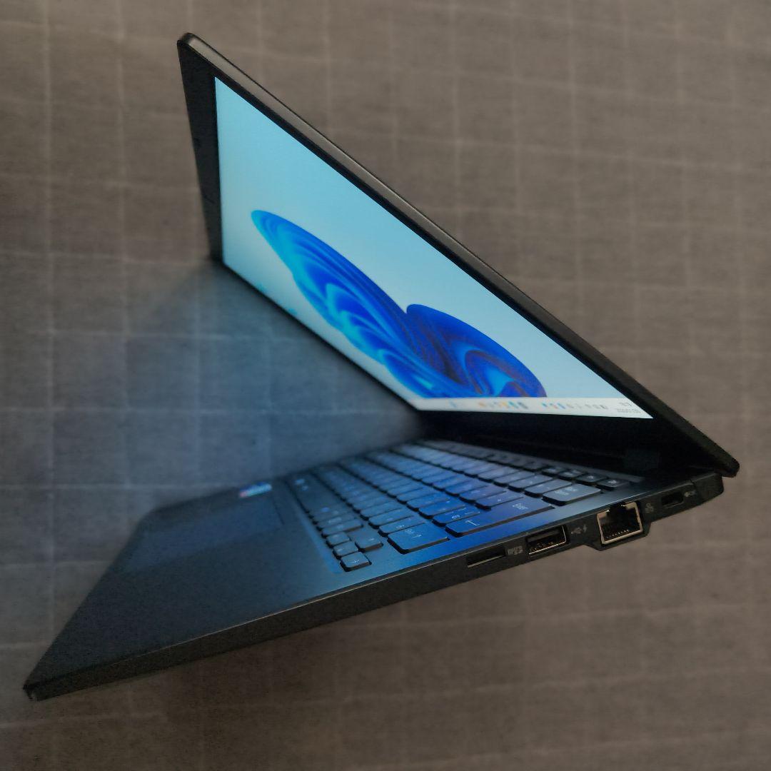 美品 Dynabook 超軽量 驚速 13世代i5 16GB SSD 512GB