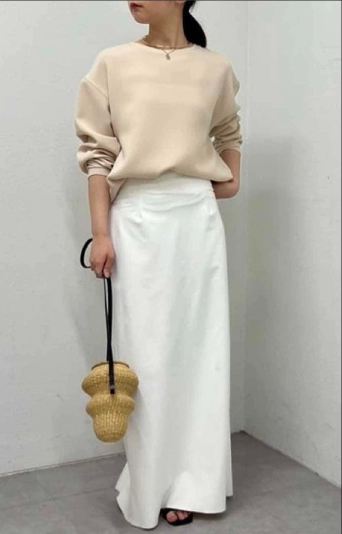 【新品・未使用】GALLARDAGALANTEバックスリットブラウス Tee