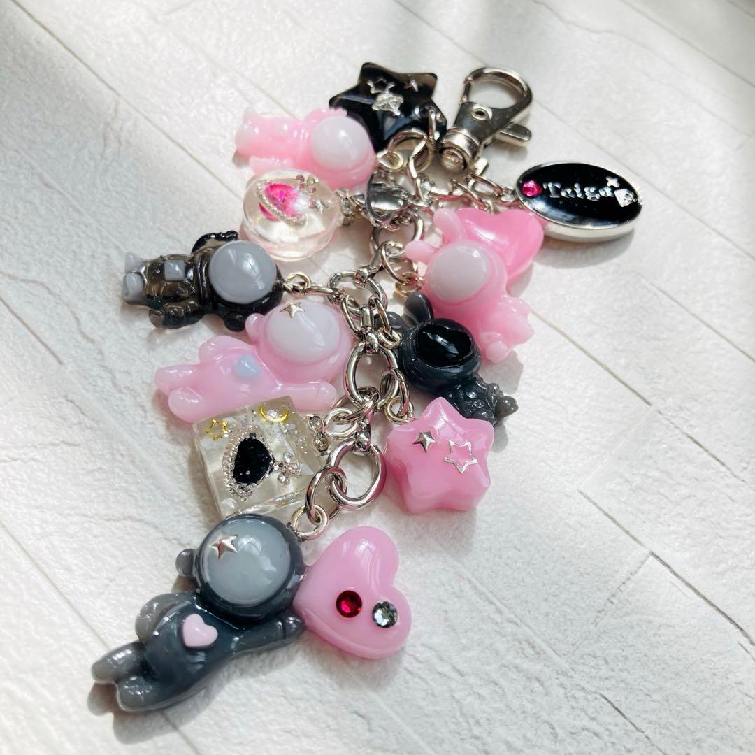 りんりんページ　名入れチャーム　レジンキーホルダー