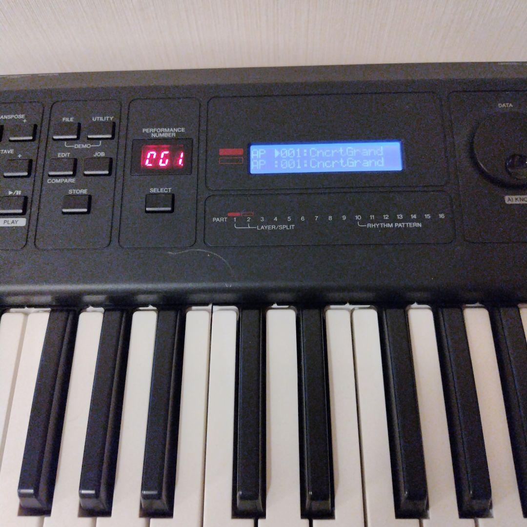 YAMAHA MX61 シンセサイザー 61鍵 専用ケース、フットスイッチ等付属