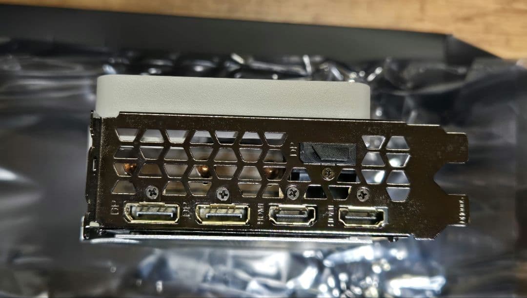 GIGABYTE RTX3080 VISION OC 10G 中古