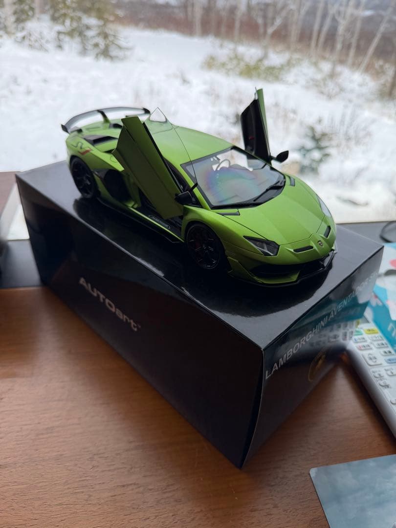 ミニカー Autoart Lamborghini Aventador SVJ 1/18