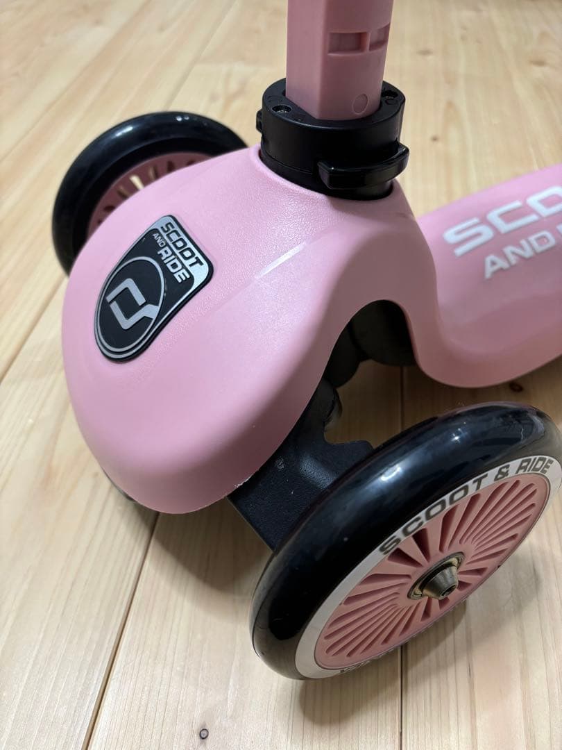 SCOOT AND RIDE ピンク　室内使用のみ