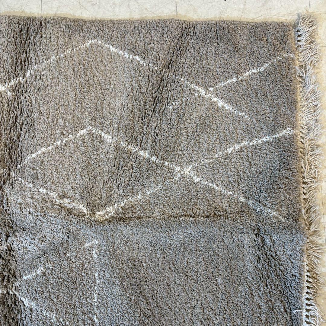 リセノ　ベルギー産 ウィルトン織り ラグマット（135×190cm）　コンティ