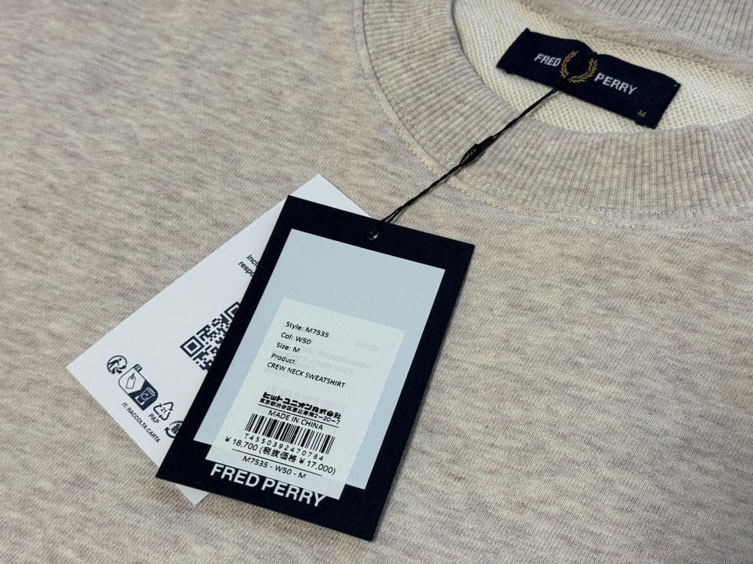 ★FRED PERRY フレッドペリー クルーネック スウェット M7535 ★