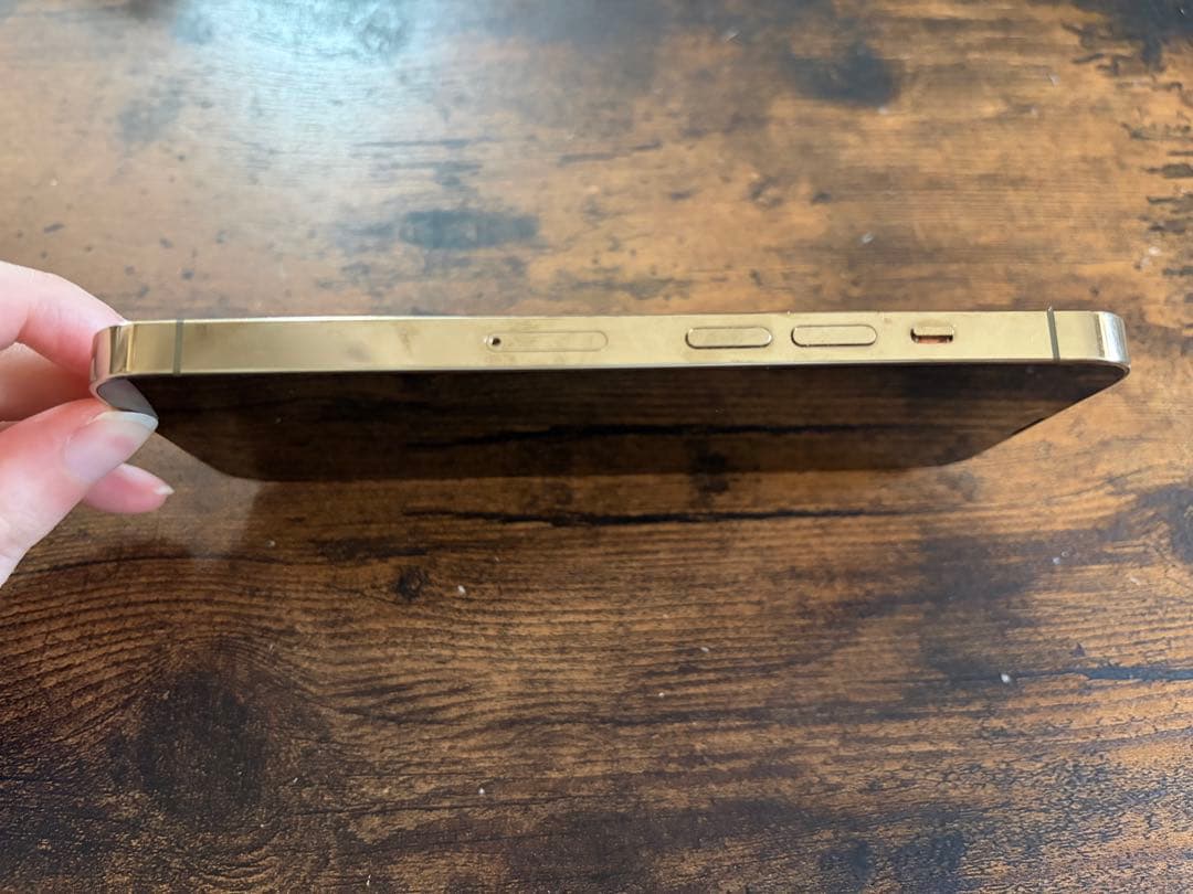 iPhone 13 Pro 128GB ゴールド 背面割れ