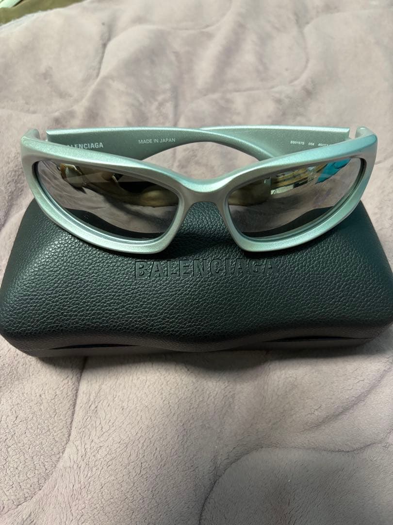 BALENCIAGA シルバー サングラス ケース付き