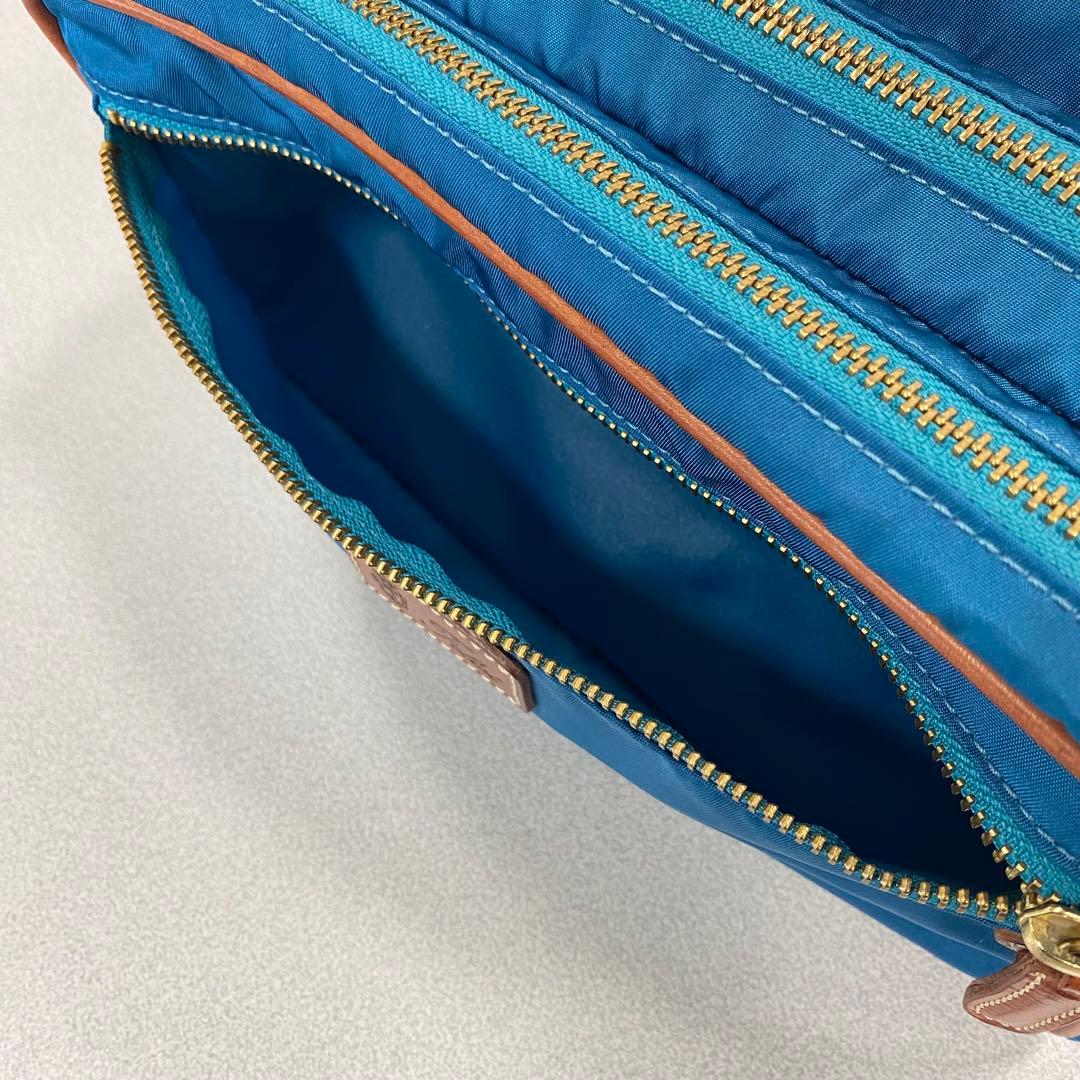 felisi フェリージ　多機能バッグ