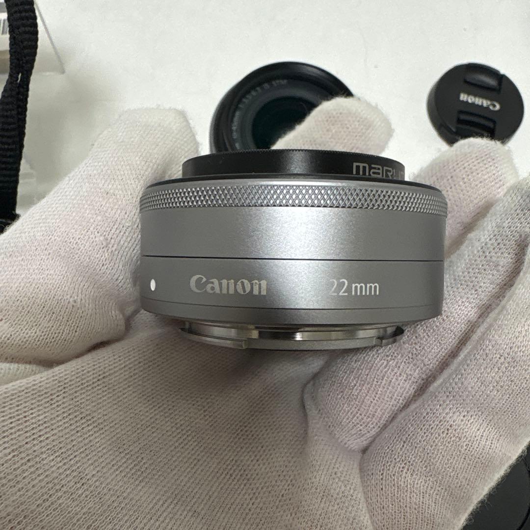 サ*ー様 Canon EOS M100 ホワイト レンズ2点 ミニ三脚 備品あり