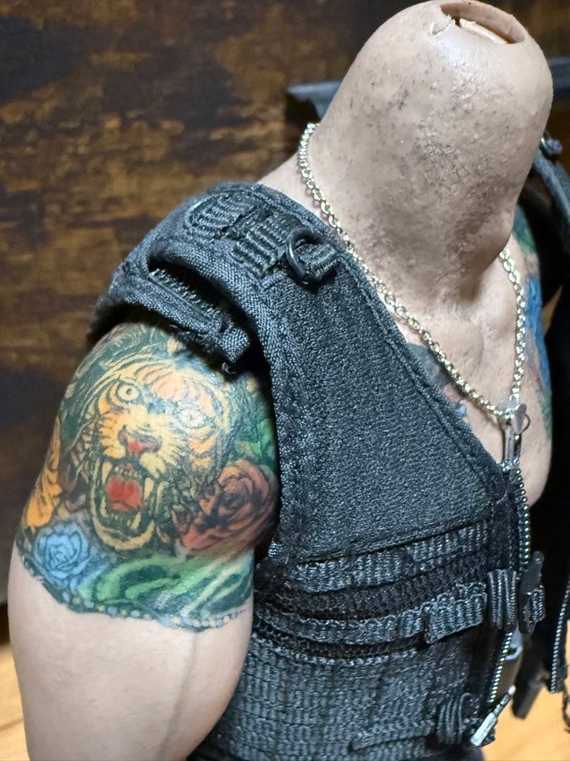 ホットトイズ エクスペンダブルズ バーニー 素体 ラッセル・クロウ 似