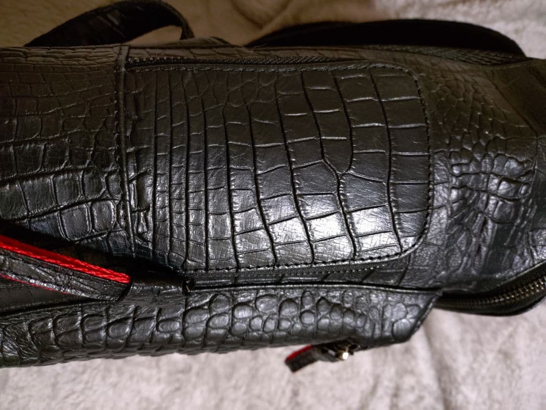 クロコダイル本革リュック・バックパック