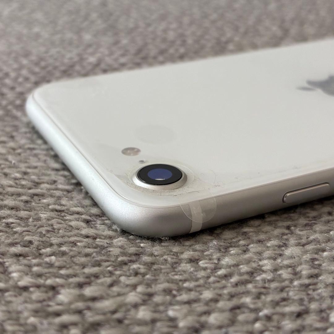 Apple iPhone SE2 第2世代 ホワイト 64GB SIMフリー