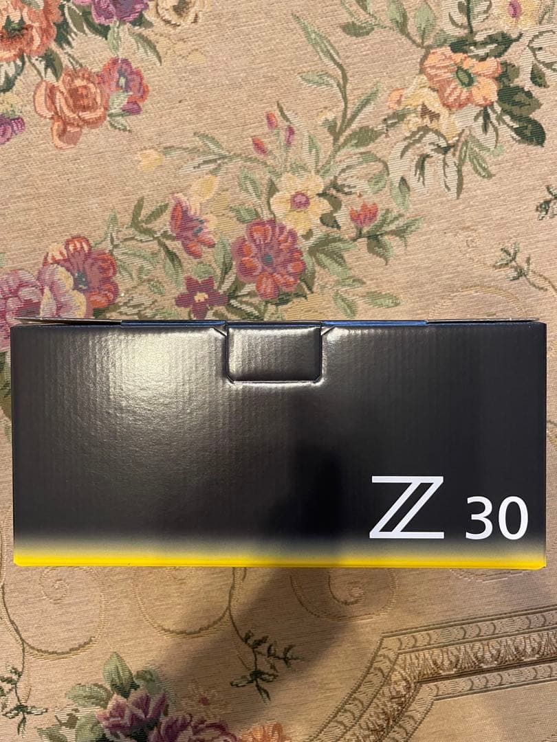 ニコン Z 30 ダブルズームキット【新品未使用】