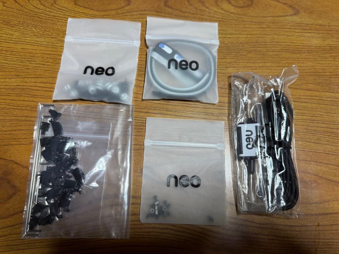 Qwertykeys Neo60 Cu 自作キーボード