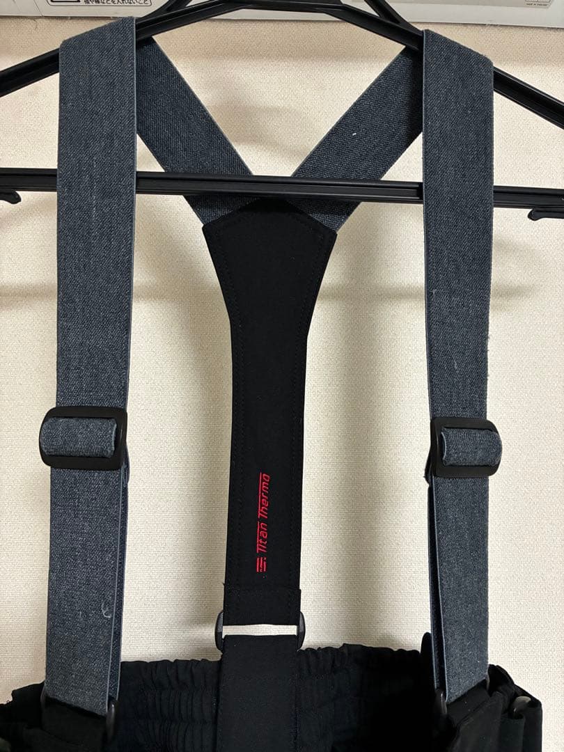 美品 デサント タフタ高機能スキーパンツ7号152〜158cm 58〜69cm