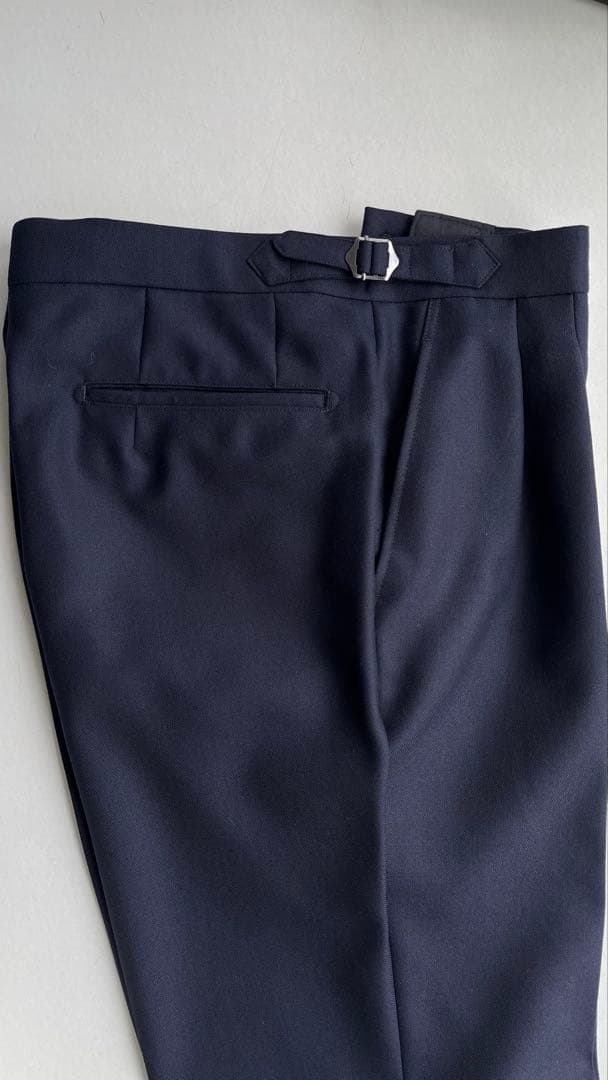 ネイビー 2タックインプリーツスラックス ダブル裾