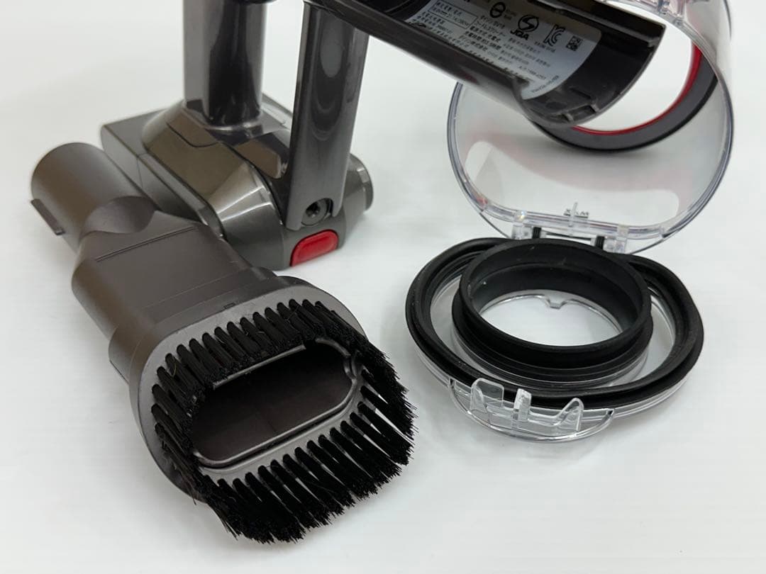 ダイソン　掃除機　dyson デジタルスリムV8 SV18 本体　バッテリー付き