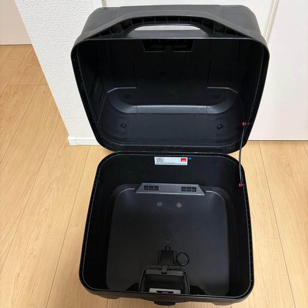 GIVI(ジビ)バイク用リアボックス
