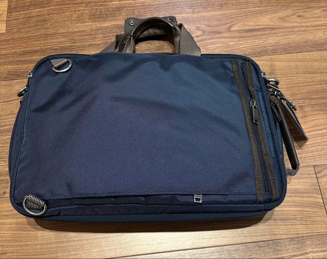 TUMI ネイビー ビジネスバッグ