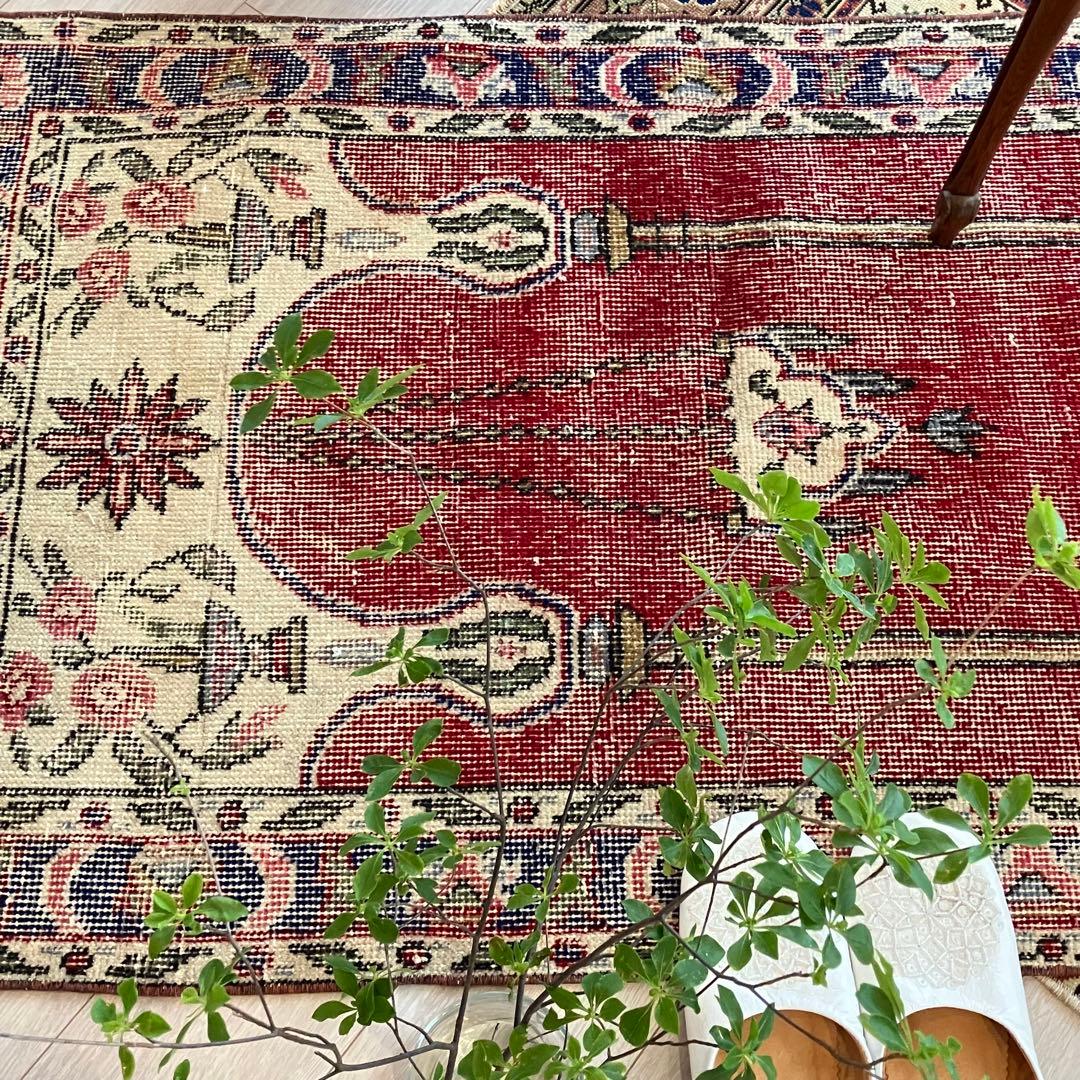 アート✳︎塔✳︎74×130 シャンデリア　レッド　ブルー　トルコヴィンテージラグ