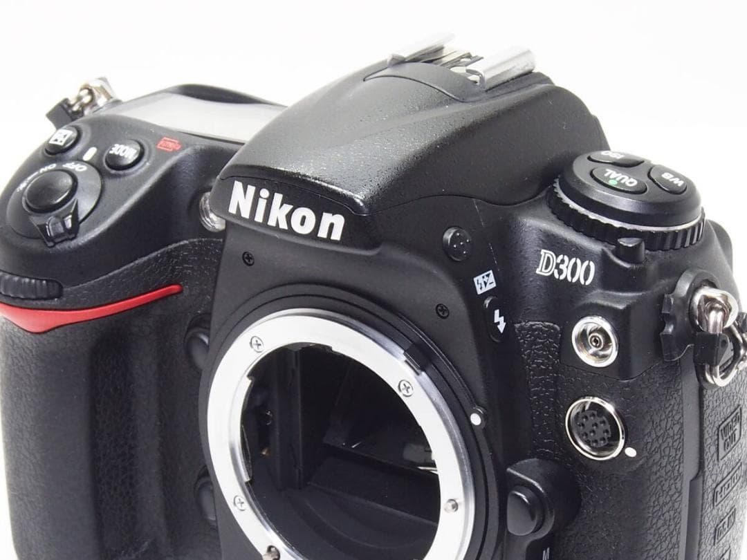 ■美品■ Nikon D300 ボディ《 S数13152回 動作光学良好 》