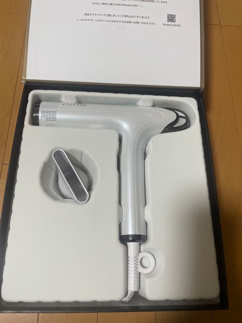 Iletile (アイルティル) ドライヤー LM-305