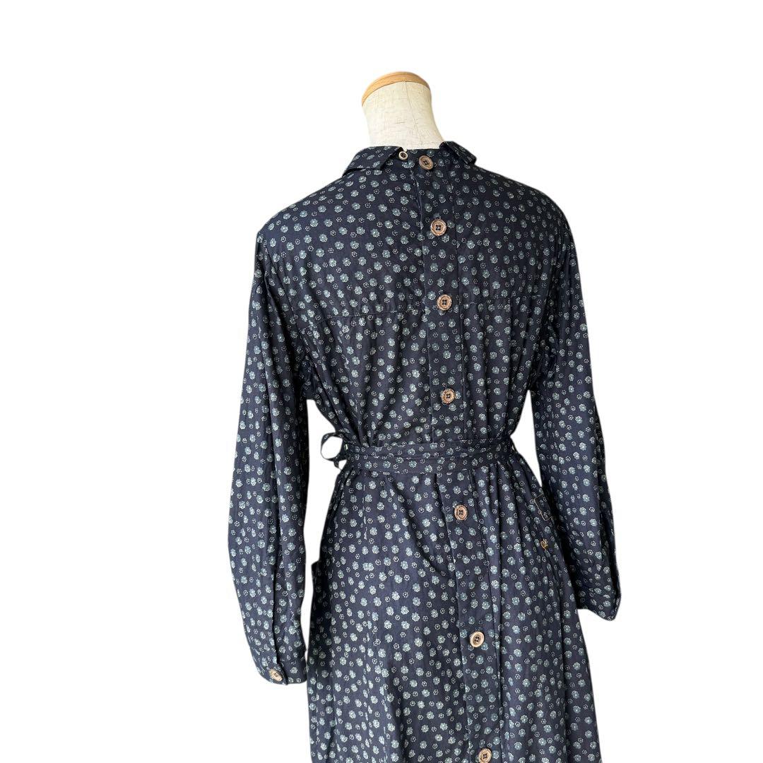 極近年美品　45R もこもこ花プリントのドレス　インディゴ