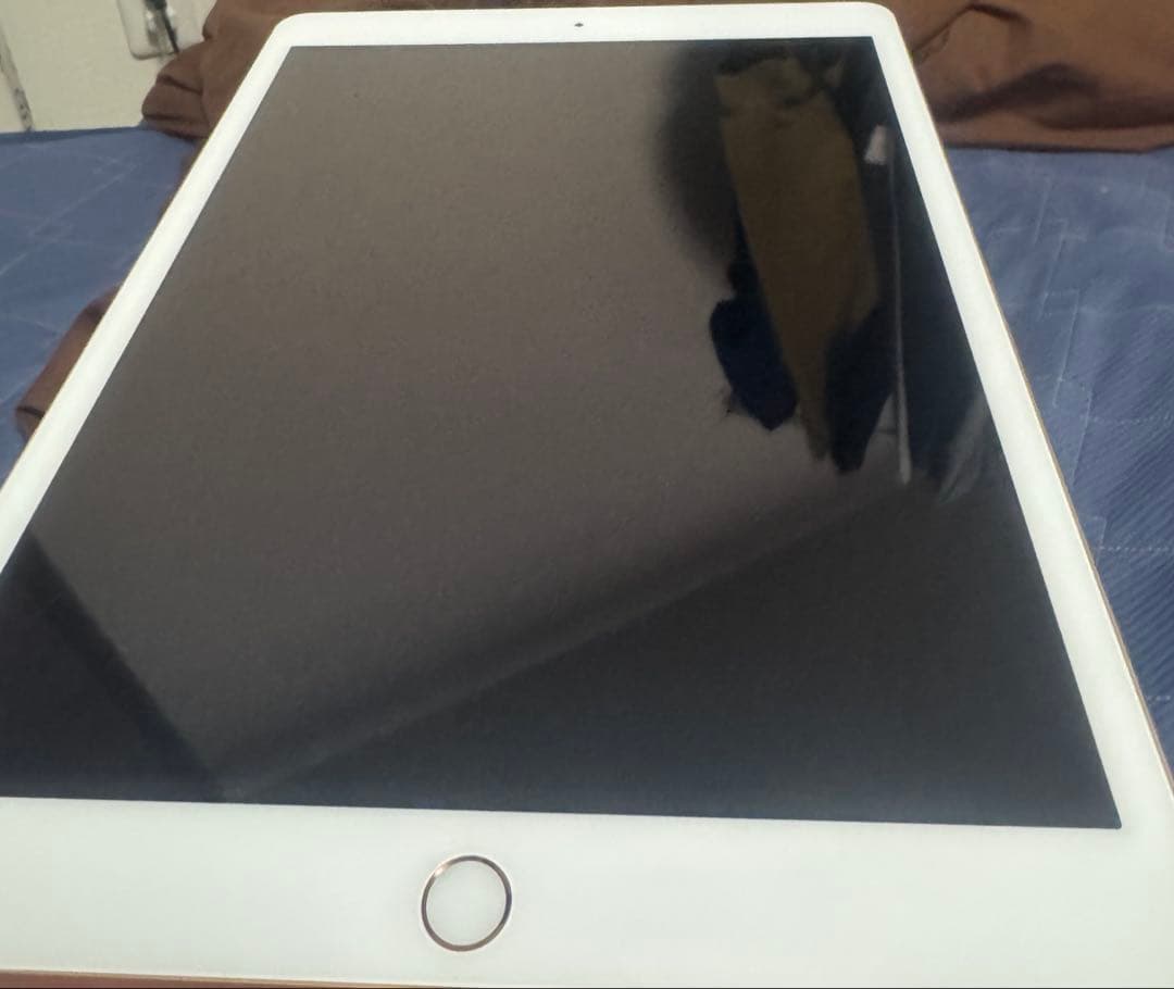 ipad 第7世代　32GB 箱・ケーブル・アダプタ付