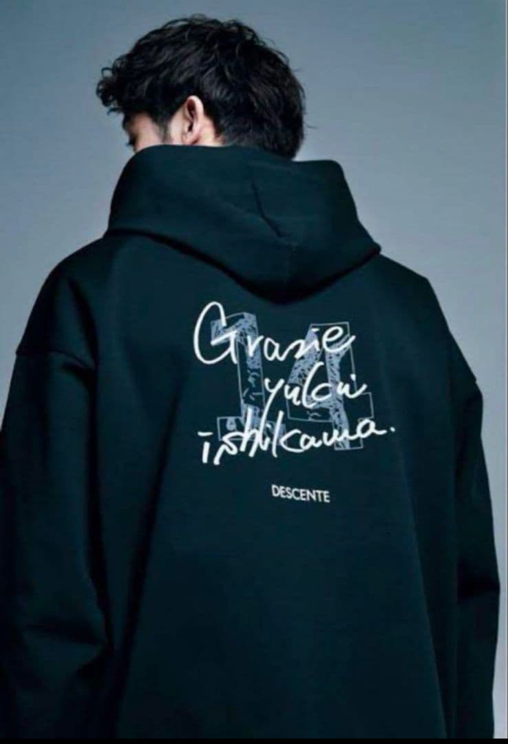 石川祐希選手 DESCENTE パーカーMサイズ