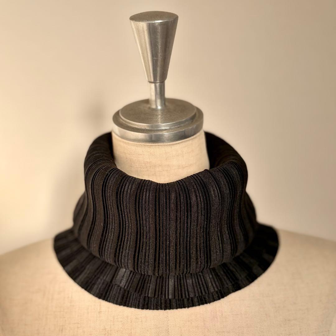 m*い様 美品イッセイミヤケ PLEATS PLEASE スヌード　ネックウォー