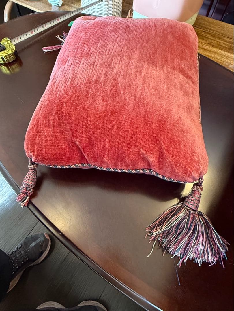 アンティーク 1人掛けソファ　レッド　ベルベット調 喫茶店レトロ　アームチェア