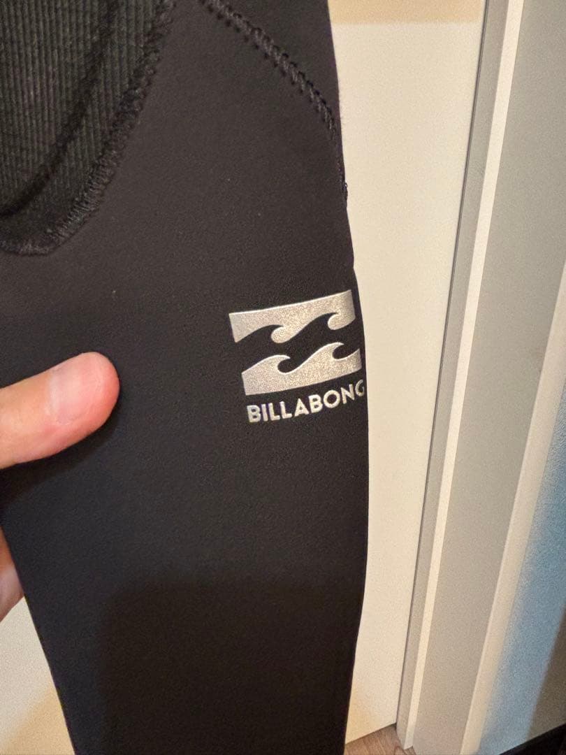 新品BILLABONG ABSOLUTE COMP シーガル ブラック　Mサイズ