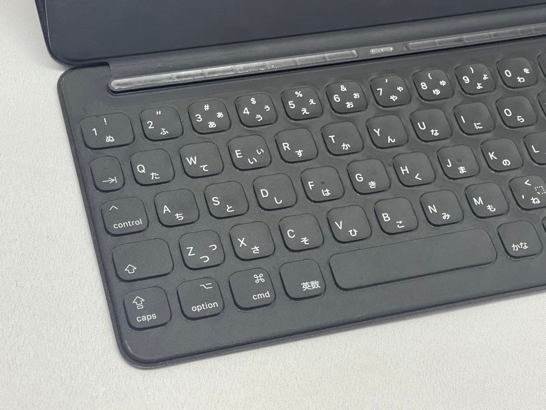 iPad 第9世代 256GB SIMフリー キーボード付