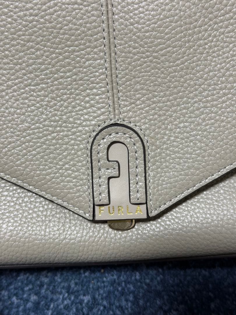 FURLAショルダーバッグ