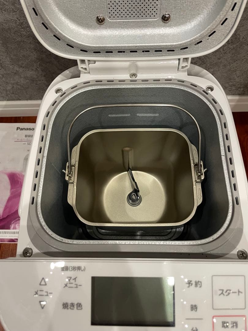 2021年製　Panasonic ホームベーカリー　SD-SB1 一斤タイプ